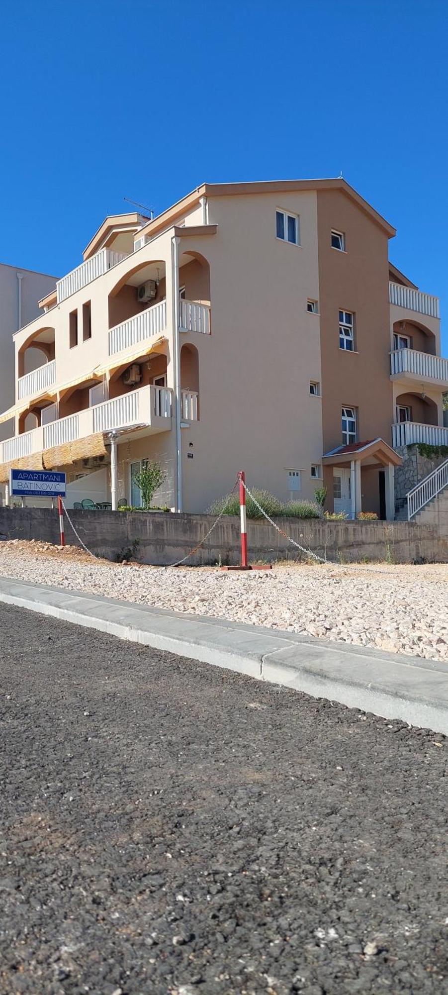 Apartments Batinovic 内乌姆 外观 照片