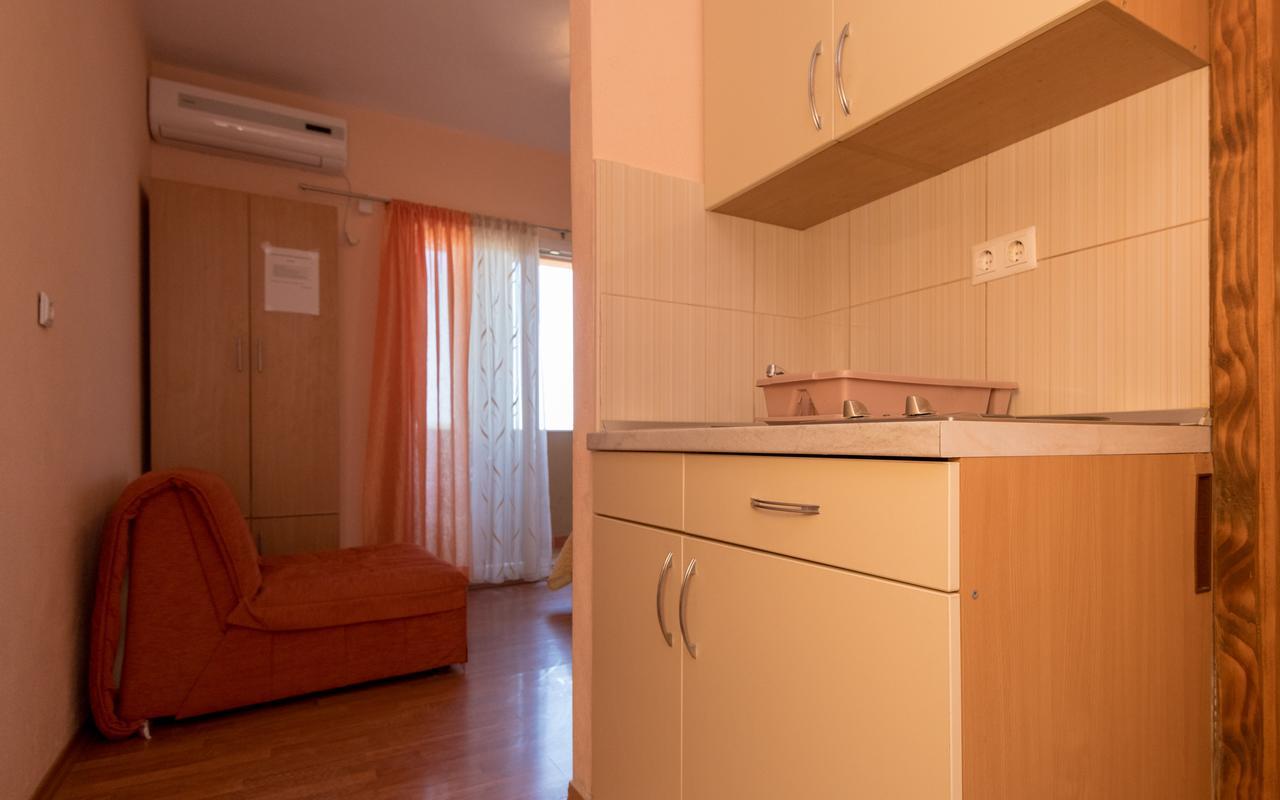Apartments Batinovic 内乌姆 外观 照片
